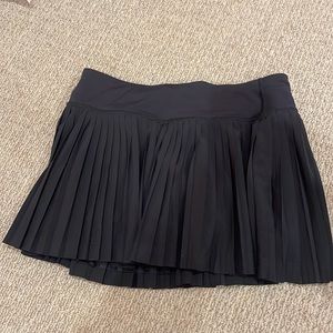 Black lulu lemon tennis skirt